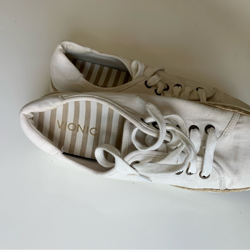 Vionic cream sneakers with tweed trim atβ white wall. Shoes feet love. Size 9 - Picture 8 of 16
